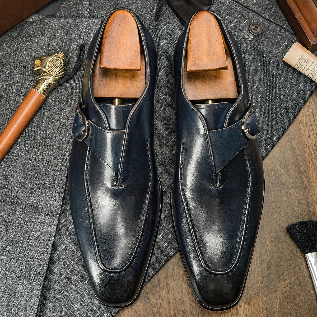 2021 Hot selling men monk shoes summer luxury genuine leather men's dress shoes, Black,blue
2021 Hot selling men monk shoes summer luxury genuine leather men's dress shoes, Black,blue