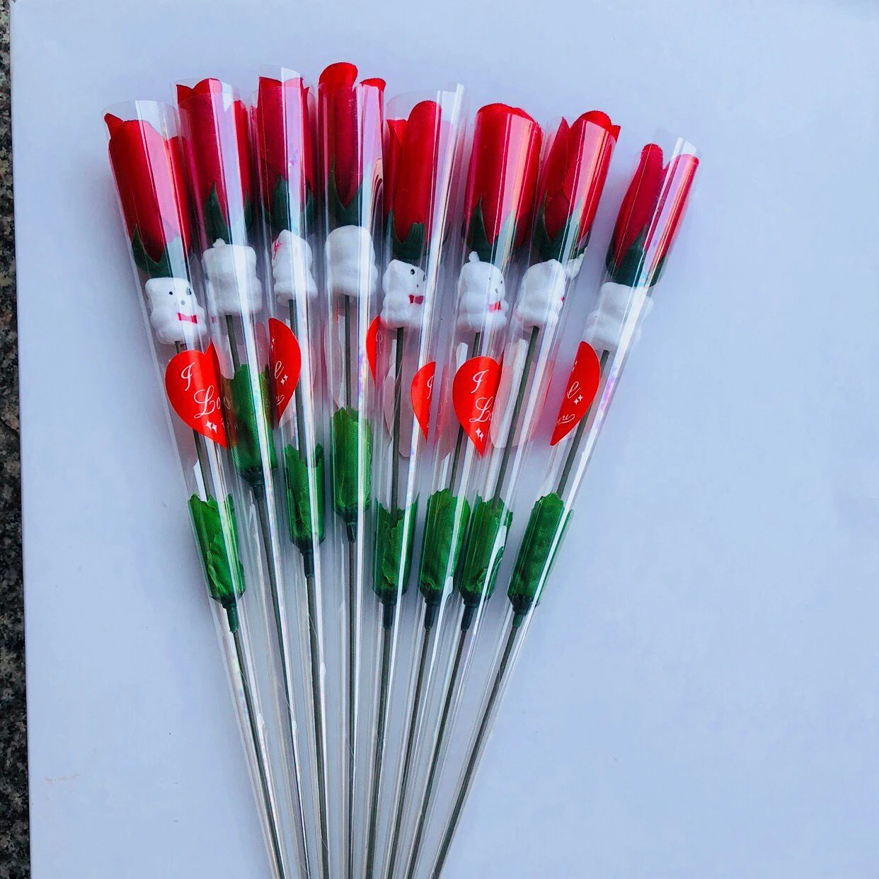 Factory wholesale simulation rose flower Christmas birthday gift wedding decoration flower single bear rose wholesale
Factory wholesale simulation rose flower Christmas birthday gift wedding decoration flower single bear rose wholesale