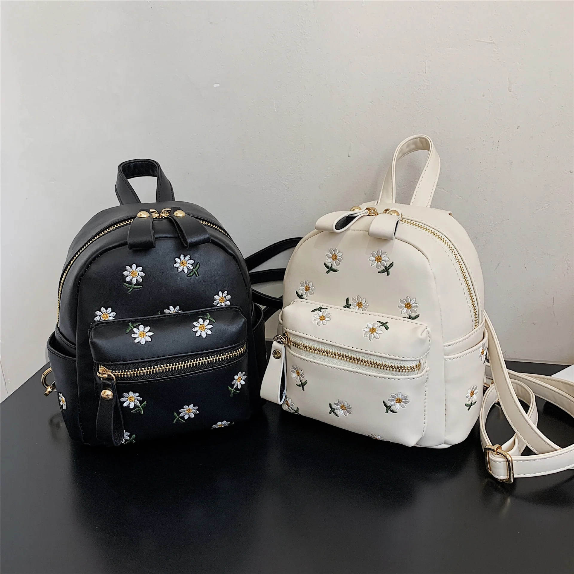 New Mini Ladies Embroidery Flowers Backpacks Trendy School Backpack for Girls Wild Women Shoulder Purses Ins Chest Knapsack, As picture
New Mini Ladies Embroidery Flowers Backpacks Trendy School Backpack for Girls Wild Women Shoulder Purses Ins Chest Knapsack, As picture