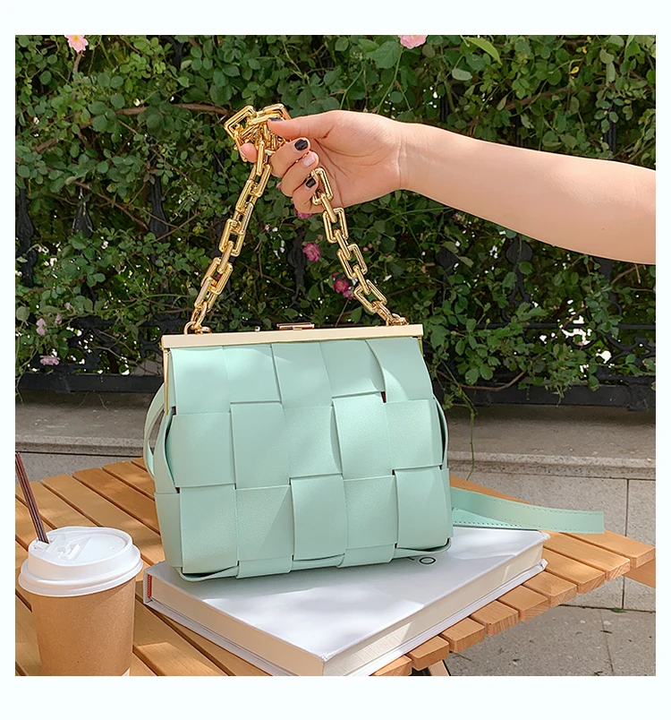 Popularity Handmade Woven Fall Fashion Clutch Handbag 2021 Women High-end Trending Designer Purse, 5 colors
Popularity Handmade Woven Fall Fashion Clutch Handbag 2021 Women High-end Trending Designer Purse, 5 colors