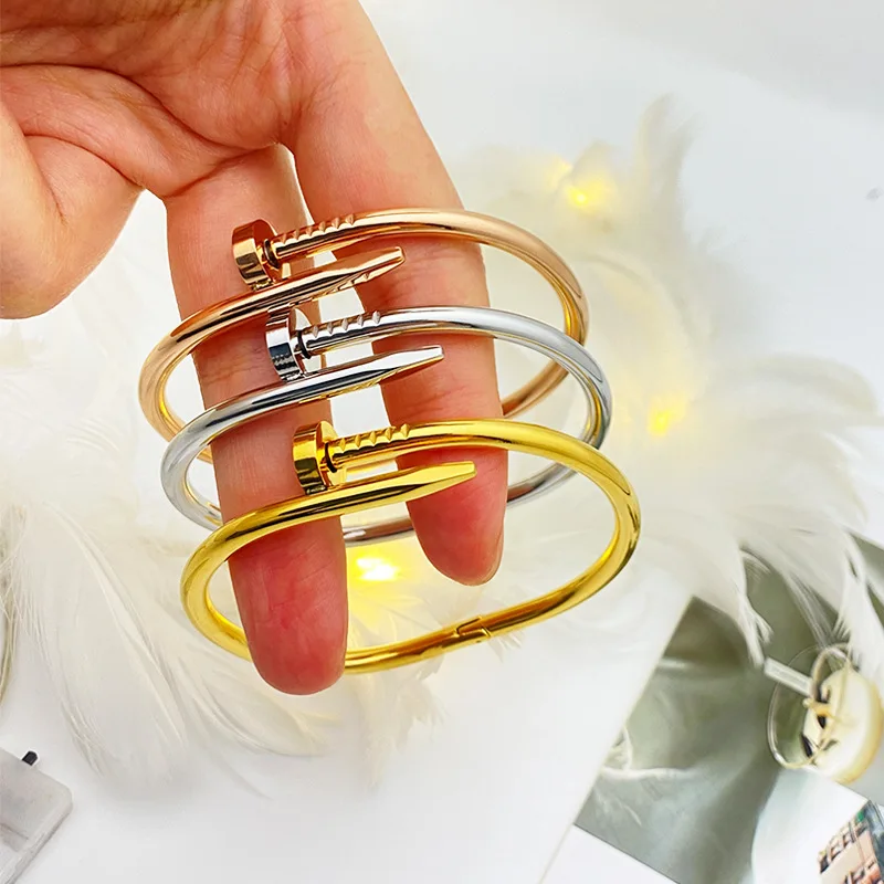 Factory Price High Polishing Open Nail Bracelet Stainless Steel Nail Bangle Jewelry for Women and Men
Factory Price High Polishing Open Nail Bracelet Stainless Steel Nail Bangle Jewelry for Women and Men