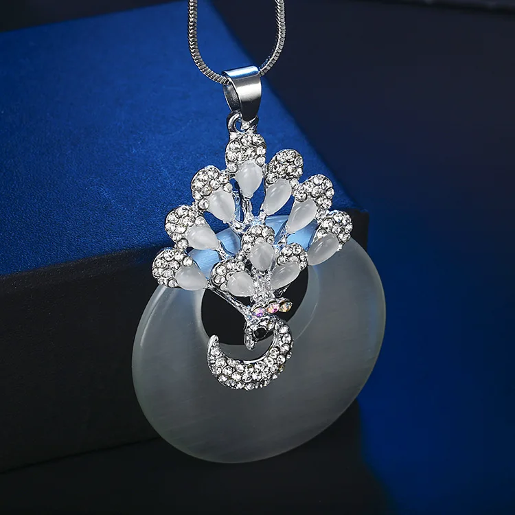 Peacock Necklace Korean fashion Opal stone full diamond sweater chain all-match clothing long necklace for women girls
Peacock Necklace Korean fashion Opal stone full diamond sweater chain all-match clothing long necklace for women girls
