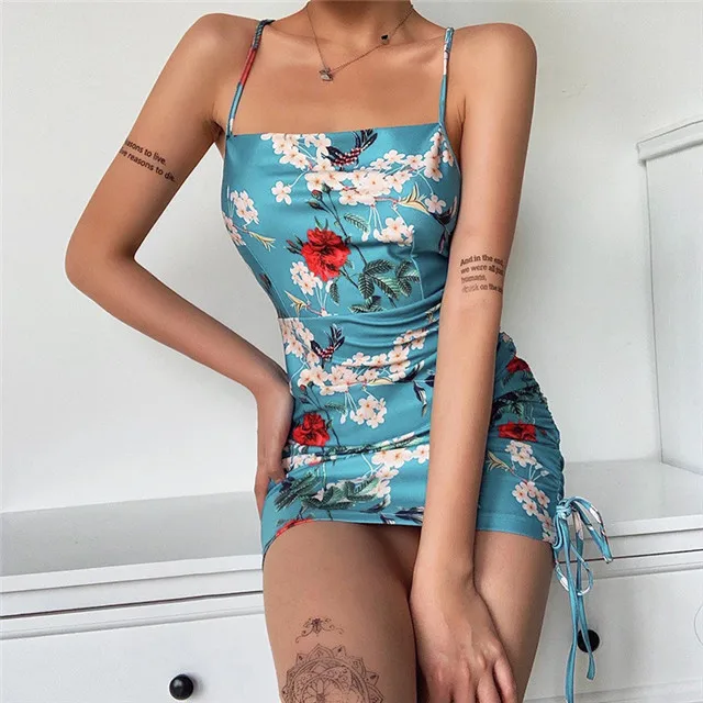 2021 Summer New Feminine Halter Strap Dress Dress Ladies European and American Flower Dress, Picture color
2021 Summer New Feminine Halter Strap Dress Dress Ladies European and American Flower Dress, Picture color