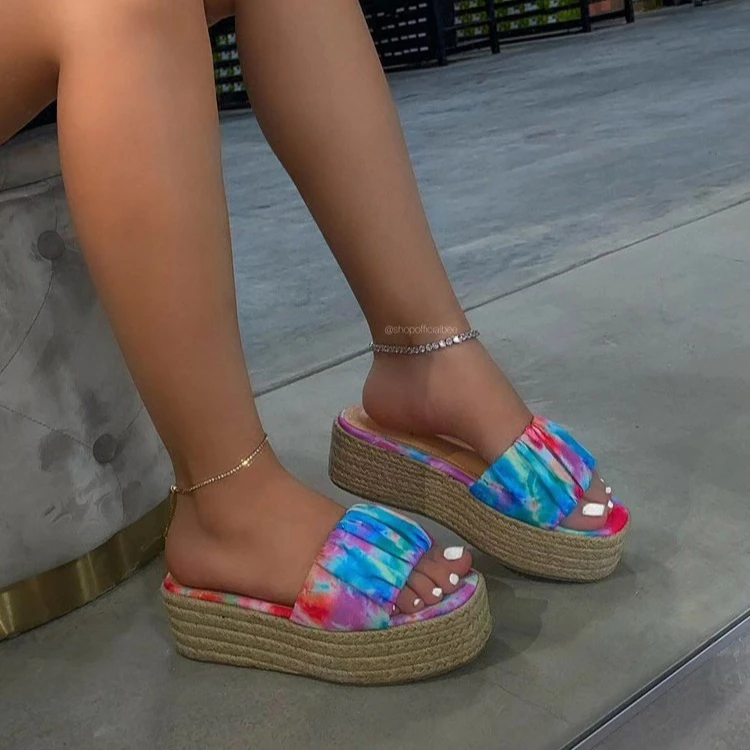 Fashion women large size new slippers sunflowers thick soled slides tie-dye color round toe slippers wholesale, Picture color
Fashion women large size new slippers sunflowers thick soled slides tie-dye color round toe slippers wholesale, Picture color