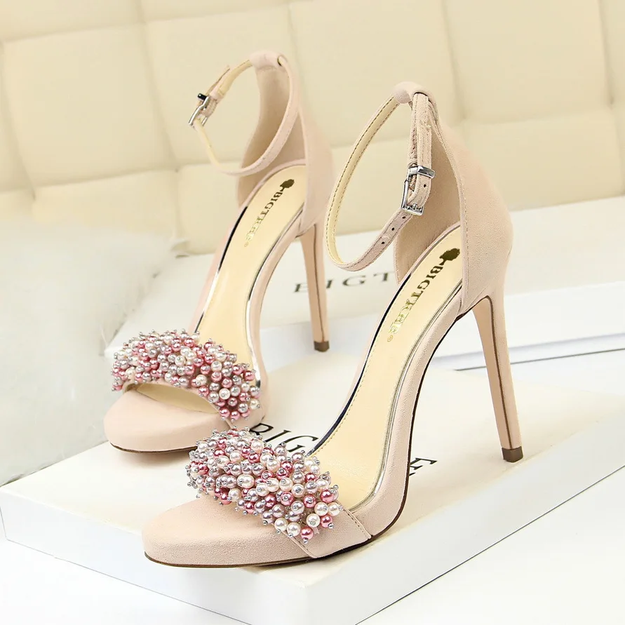 Women's New Fashion Pointed Toe High Heels Wedding Shoes Pumps Rome Sandals Leather Shoes
Women's New Fashion Pointed Toe High Heels Wedding Shoes Pumps Rome Sandals Leather Shoes