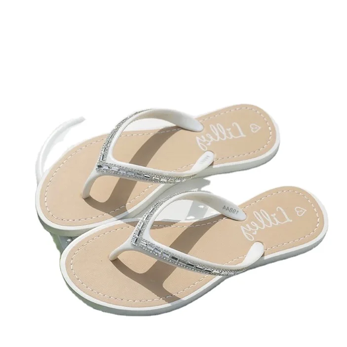 New summer hot sale ladies slippers diamond glitter wide outsole slippers for women flip flops custom slippers flip flops
New summer hot sale ladies slippers diamond glitter wide outsole slippers for women flip flops custom slippers flip flops