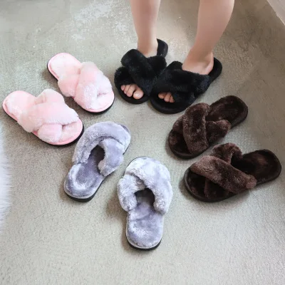 2020 Hot selling New Autumn Winter Fashion Colorful Fur Girls Kids Slipper, Blue/black/pink/brown
2020 Hot selling New Autumn Winter Fashion Colorful Fur Girls Kids Slipper, Blue/black/pink/brown