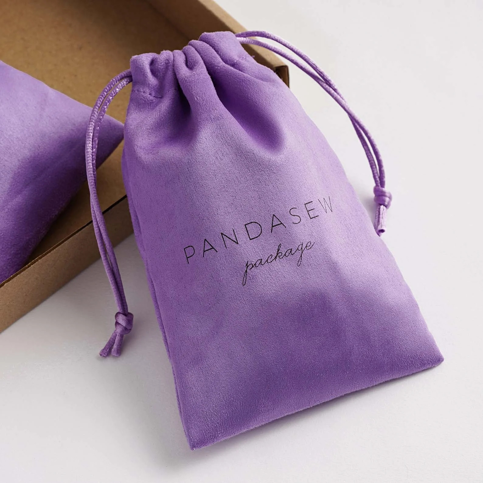 PandaSew Luxury Personalized Logo Jewelry Package Necklace Bracelet Drawstring Bag Suede Jewelry Pouch, Customized color
PandaSew Luxury Personalized Logo Jewelry Package Necklace Bracelet Drawstring Bag Suede Jewelry Pouch, Customized color