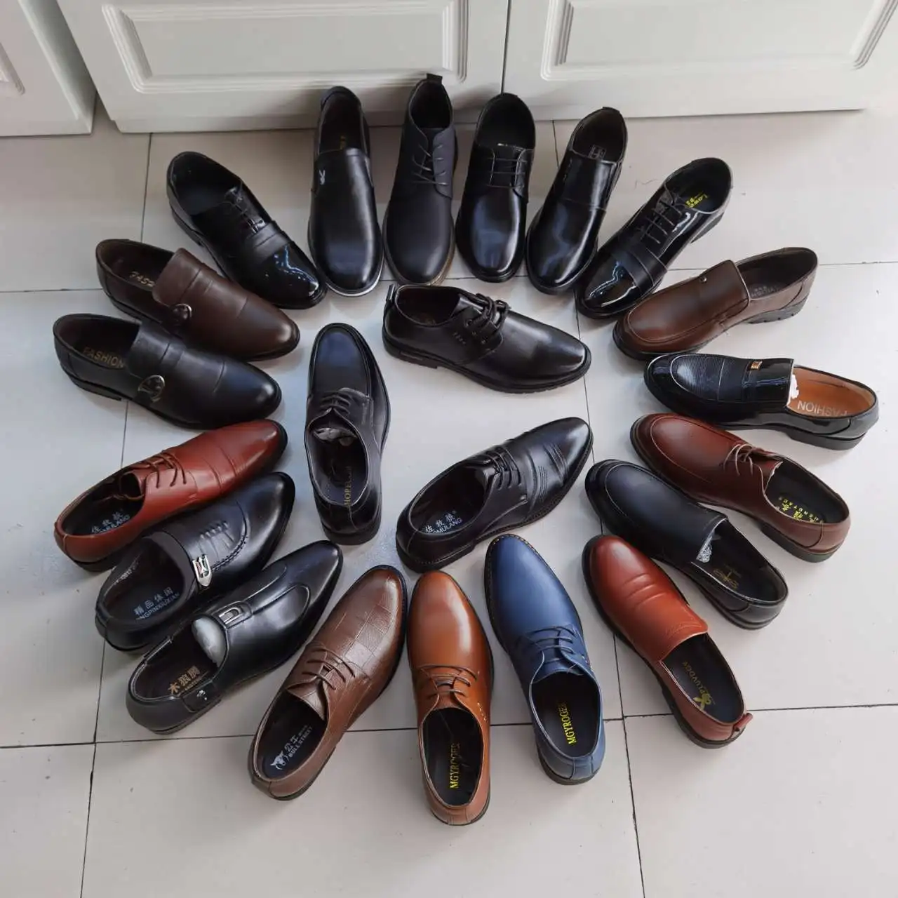 MD6111 casual men Oxford Patent formal shoes men leather adult men's business dress shoes fashion dress shoes officer pakistan
MD6111 casual men Oxford Patent formal shoes men leather adult men's business dress shoes fashion dress shoes officer pakistan