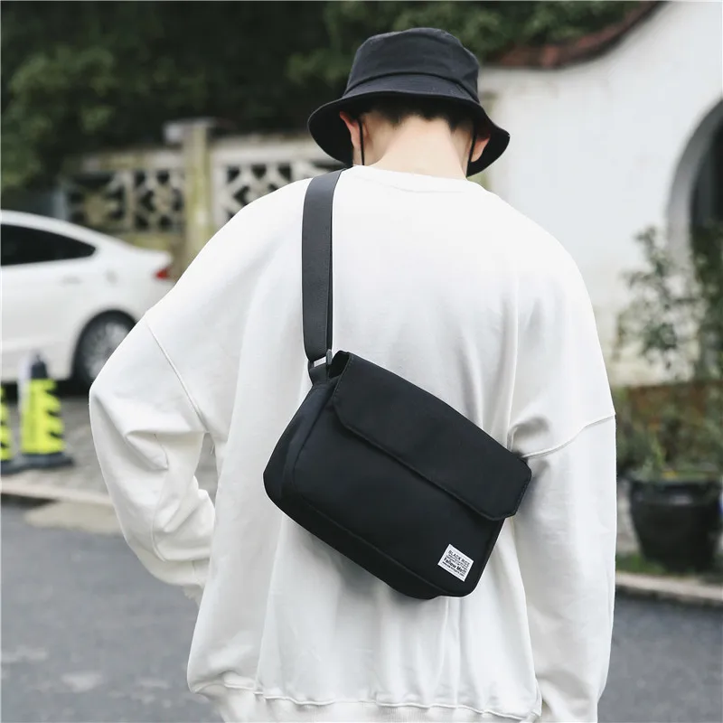 Shoulder bag men custom Wholesale high quality nylon waterproof messenger bag bike sport shoulder bag, Black
Shoulder bag men custom Wholesale high quality nylon waterproof messenger bag bike sport shoulder bag, Black