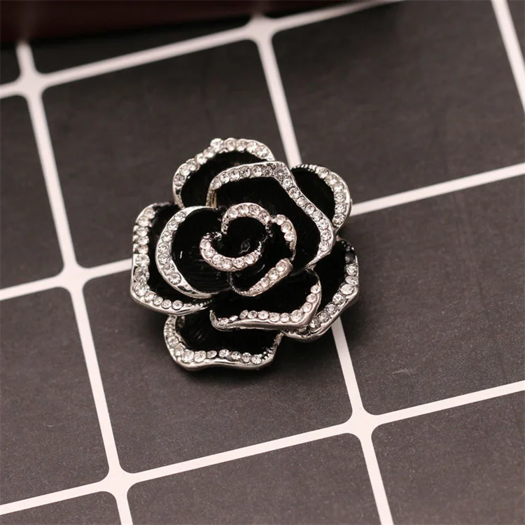 Black Flower Brooch Brooch Hand Inlaid Diamond Brooch Fashion Woman Sweater Accessories, Gold /silver
Black Flower Brooch Brooch Hand Inlaid Diamond Brooch Fashion Woman Sweater Accessories, Gold /silver