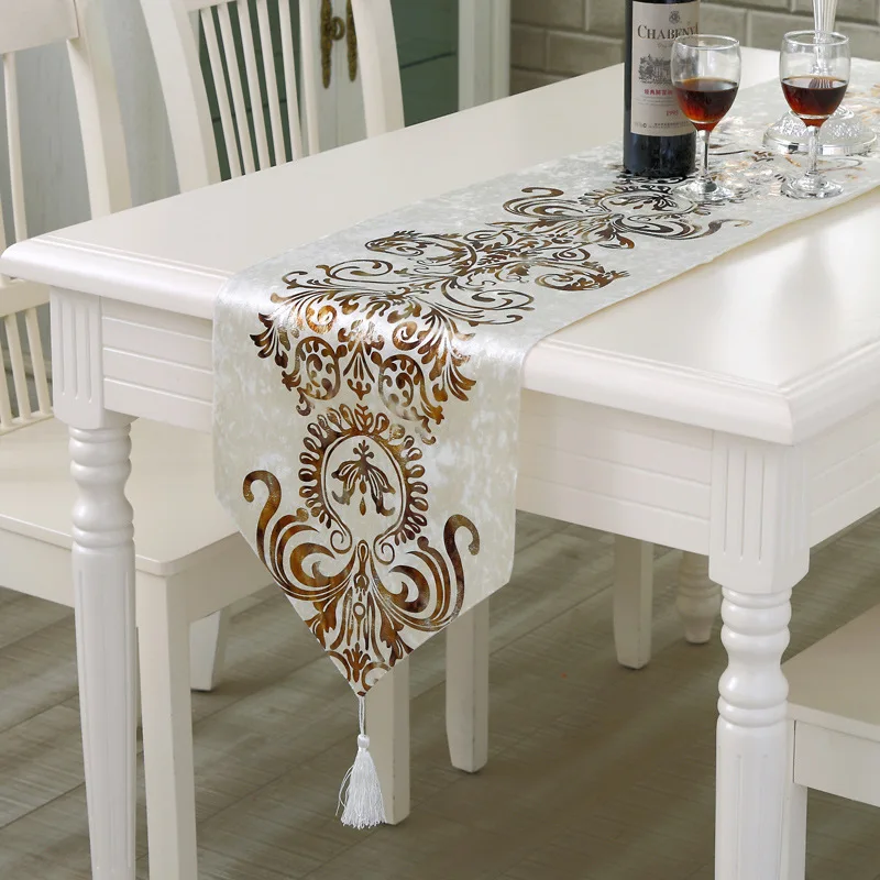 Classic European Style Home Flannel Table Runner Fashion Contracted Tea Table Cover Modern Luxury Refrigerator Wardrobe Flag
Classic European Style Home Flannel Table Runner Fashion Contracted Tea Table Cover Modern Luxury Refrigerator Wardrobe Flag