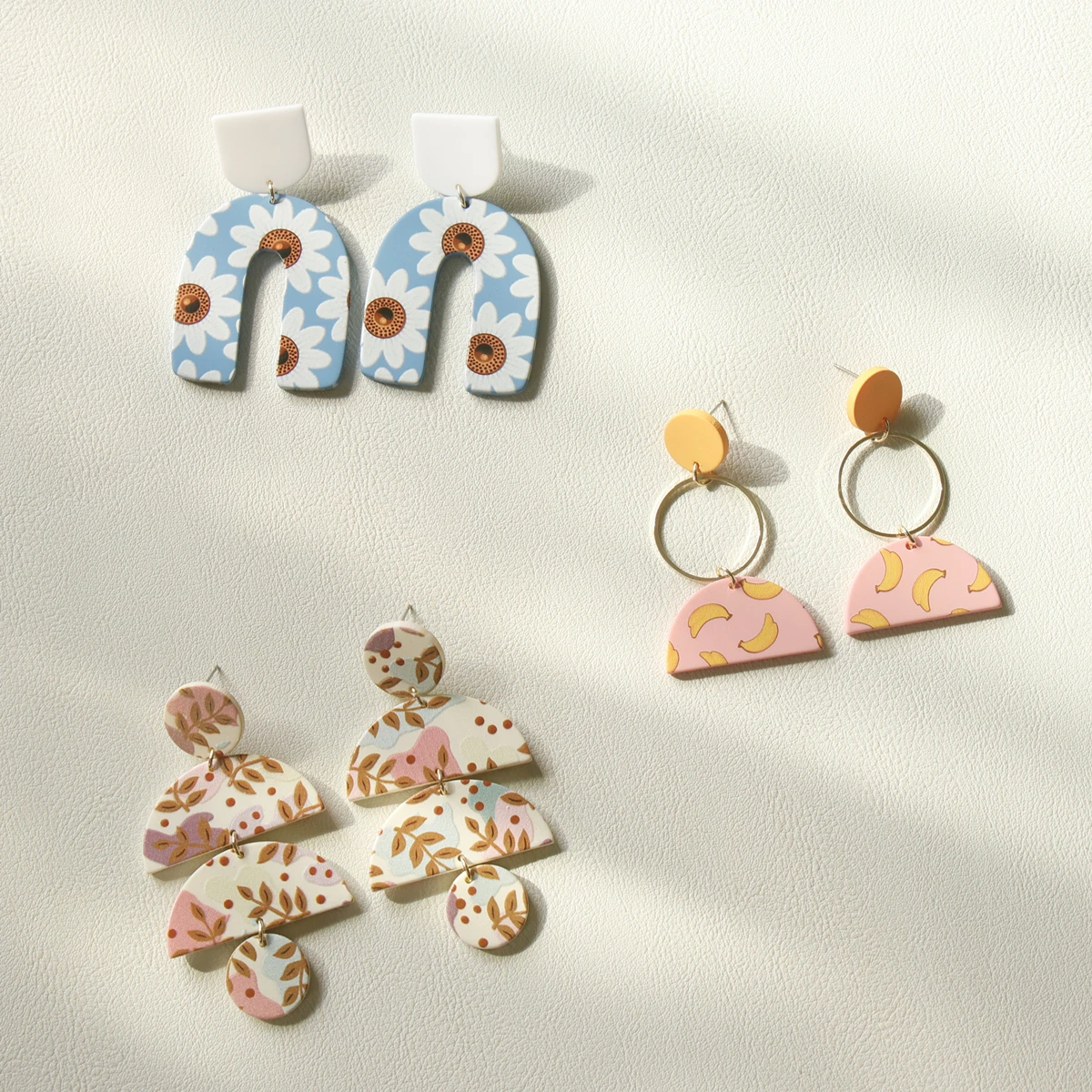 OUYE New creative splicing irregular geometric shape acrylic earrings female beach style jewelry wholesale, Colorful
OUYE New creative splicing irregular geometric shape acrylic earrings female beach style jewelry wholesale, Colorful