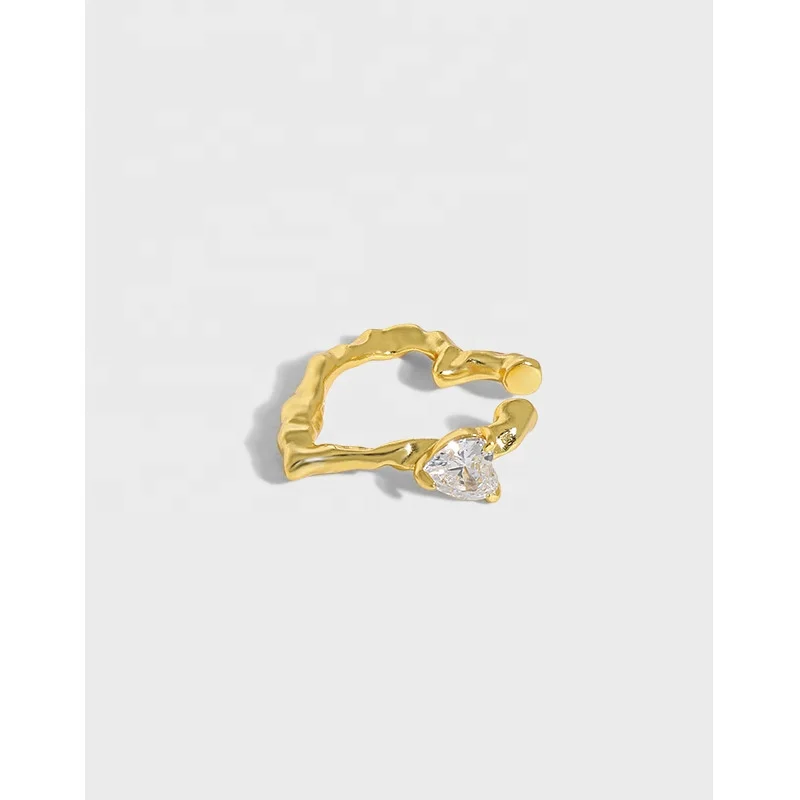 Creative Design 18K Gold Plated Irregular Heart Shape Ear Clip 925 Sterling Silver Zircon Heart Shape Ear Cuff for Women
Creative Design 18K Gold Plated Irregular Heart Shape Ear Clip 925 Sterling Silver Zircon Heart Shape Ear Cuff for Women