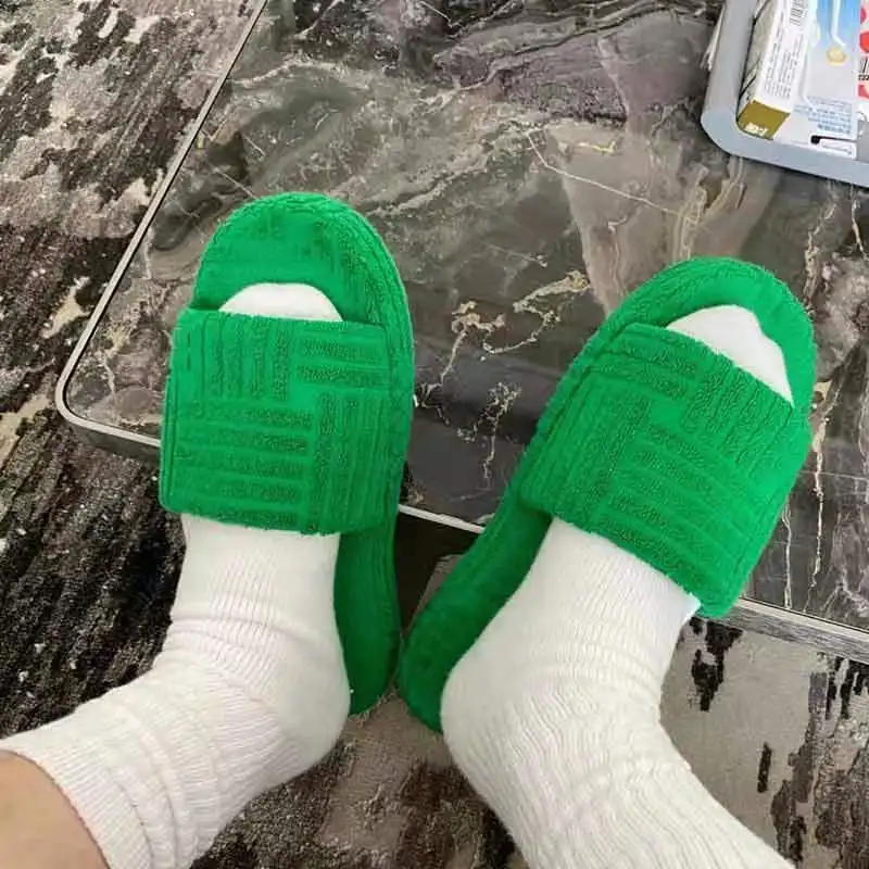2021Wholesale Custom Size Luxury Corduroy Fur PlushIndoor Home Slides Green Towel Open Toe Sandals Slippers, Customer's request
2021Wholesale Custom Size Luxury Corduroy Fur PlushIndoor Home Slides Green Towel Open Toe Sandals Slippers, Customer's request