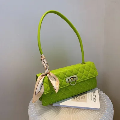 2021 new fashion women handbag with silk ribbon solid color bright clutch bag hot sell sling crossbody shoulder bag, Black ,green ,yellow,white
2021 new fashion women handbag with silk ribbon solid color bright clutch bag hot sell sling crossbody shoulder bag, Black ,green ,yellow,white
