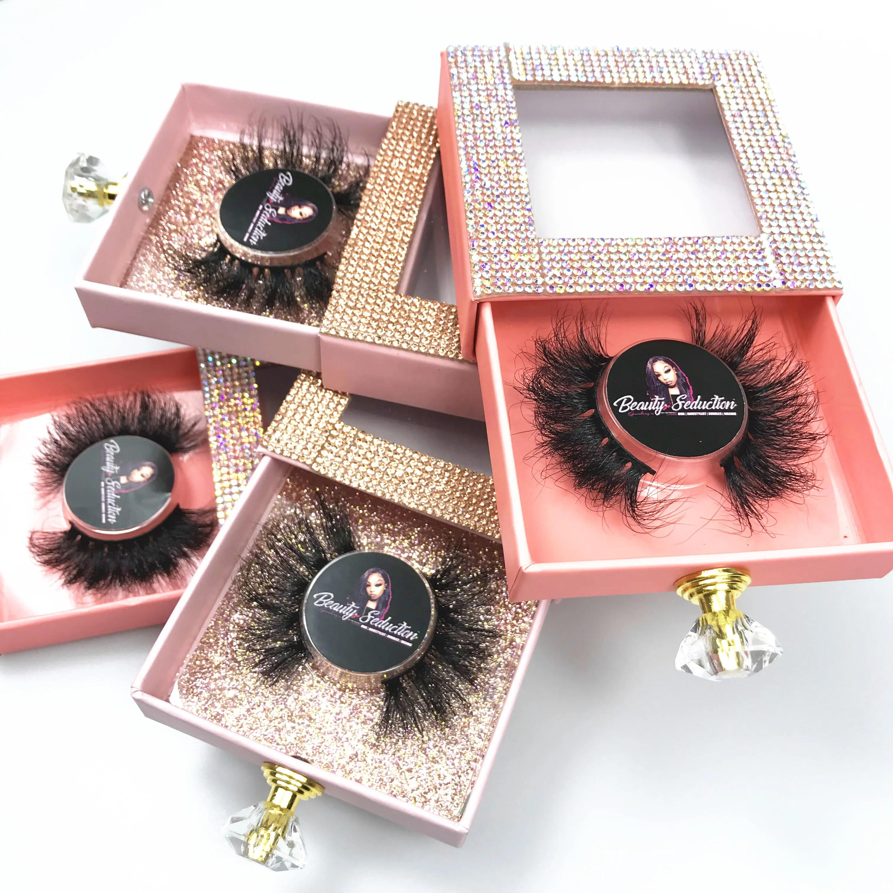 FSD customized glitter lash box 5d 3d mink eyelashes 20mm 25mm eyelashes handmade fluffy lashes with private label box, Natural black
FSD customized glitter lash box 5d 3d mink eyelashes 20mm 25mm eyelashes handmade fluffy lashes with private label box, Natural black