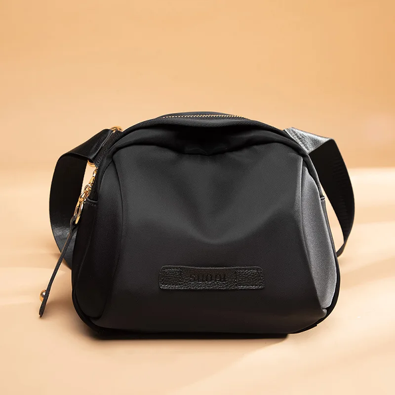 2021 fashion female causal crossbody messenger bag waterproof outdoor shoulder bag nylon handbags for women
2021 fashion female causal crossbody messenger bag waterproof outdoor shoulder bag nylon handbags for women