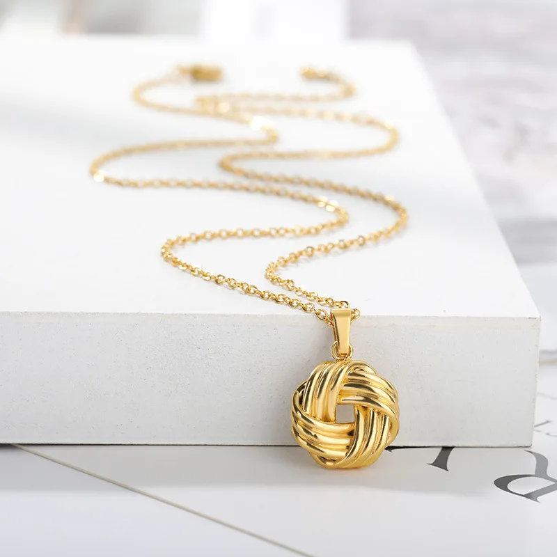 Stainless Steel Geometric Slid Knot Pendant Necklace 18K Gold Plating Dainty Jewelry Necklace
Stainless Steel Geometric Slid Knot Pendant Necklace 18K Gold Plating Dainty Jewelry Necklace