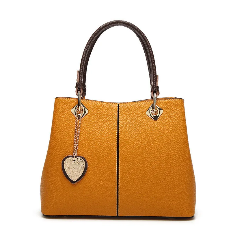 hot selling large pu leather chain shoulder handbags for women luxury 2021 designer fashion ladies leather tote hand bag 
hot selling large pu leather chain shoulder handbags for women luxury 2021 designer fashion ladies leather tote hand bag