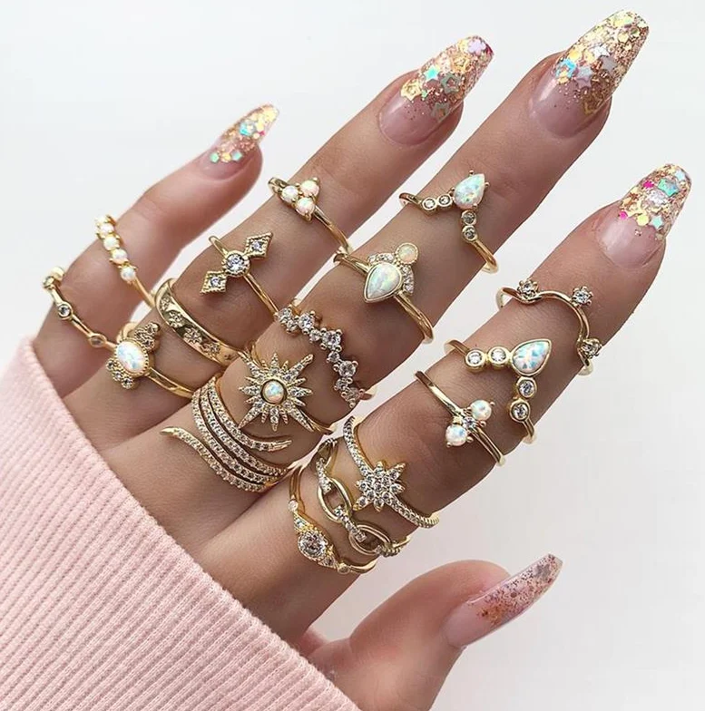 Boho Vintage Gold Star Knuckle Rings For Women BOHO Crystal Star Crescent Geometric Female Finger Rings Set Jewelry 2021
Boho Vintage Gold Star Knuckle Rings For Women BOHO Crystal Star Crescent Geometric Female Finger Rings Set Jewelry 2021
