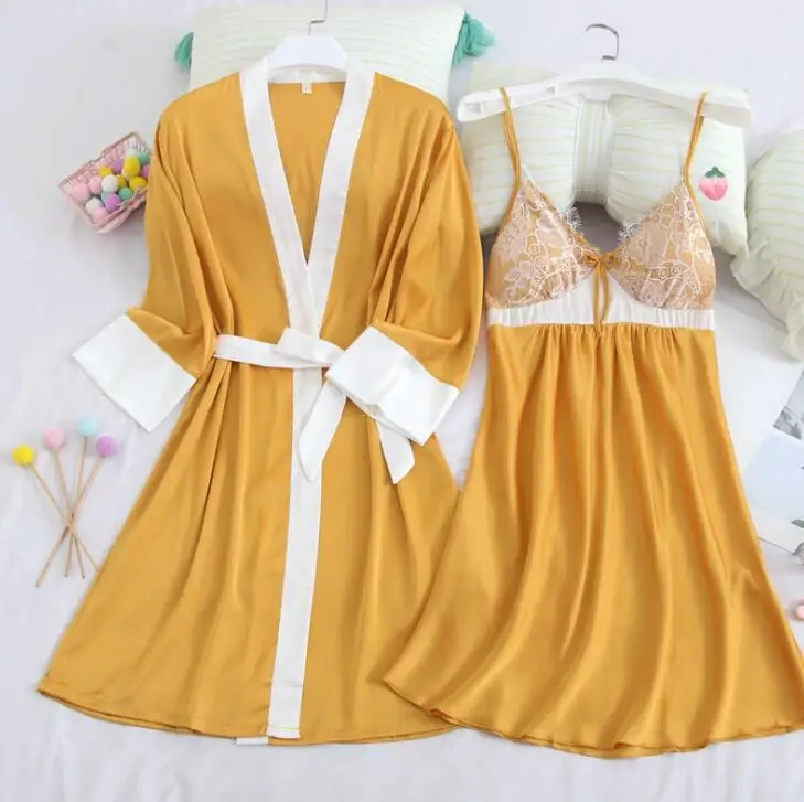 2021 New products luxurious silk 2 pieces brides robe set sexy white lace nightgown, Yellow, purple,pink
2021 New products luxurious silk 2 pieces brides robe set sexy white lace nightgown, Yellow, purple,pink