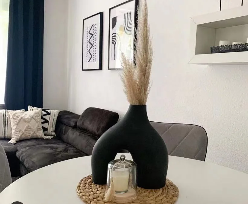 Nordic Circular Hollow Ceramic Vase Donuts Flower Pot Home Decoration Accessories Office Desktop Living Room Interior Decor Gift, Same as photos
Nordic Circular Hollow Ceramic Vase Donuts Flower Pot Home Decoration Accessories Office Desktop Living Room Interior Decor Gift, Same as photos