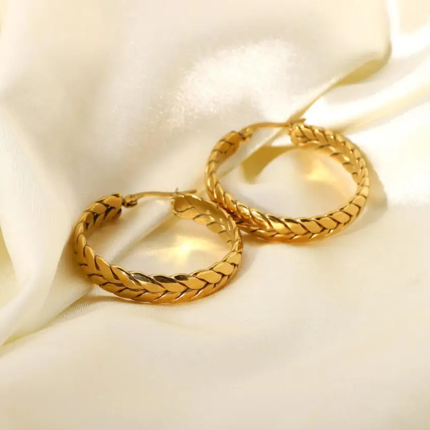 Luxury Hollow Wheat Ear Big Hoop Earrings Fashionable Hypoallergenic Wheat Hoop Earrings Christmas Jewelry for Women Gifts, Silver, gold, rose gold and black
Luxury Hollow Wheat Ear Big Hoop Earrings Fashionable Hypoallergenic Wheat Hoop Earrings Christmas Jewelry for Women Gifts, Silver, gold, rose gold and black