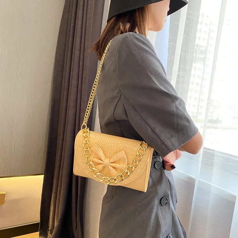 Summer Small Bag Female Cute Bow Fashion Shoulder Bag Korean Super Fire Chain Handbag
Summer Small Bag Female Cute Bow Fashion Shoulder Bag Korean Super Fire Chain Handbag