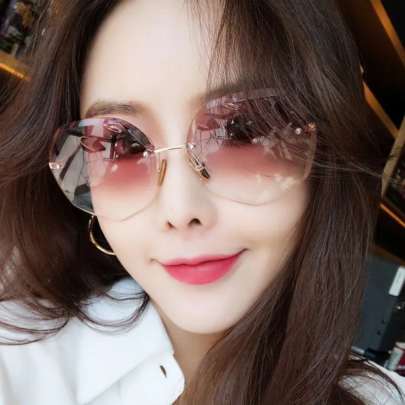 2021 custom gradient color sunglasses female Korean style temperament polygonal sunglasses, As pic
2021 custom gradient color sunglasses female Korean style temperament polygonal sunglasses, As pic
