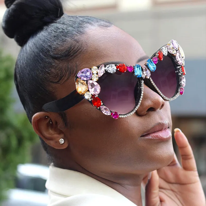 Eyewear Fashion 2021 Oversized Square Bling Bling Diamond Crystal Rhinestones Women Shades Sunglasses, Mix color or custom colors
Eyewear Fashion 2021 Oversized Square Bling Bling Diamond Crystal Rhinestones Women Shades Sunglasses, Mix color or custom colors