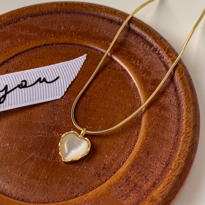 Vershal B-9 High Quality 18k Gold Plated Chic Cat's Eye Heart Pendant Necklace For Women
Vershal B-9 High Quality 18k Gold Plated Chic Cat's Eye Heart Pendant Necklace For Women