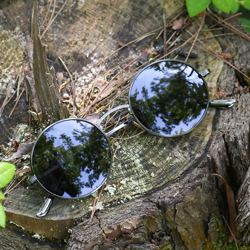 2021 Fashion wholesale Round metal frame polarize sunglasses round punk rock men women sunglasses, Mix color or custom colors
2021 Fashion wholesale Round metal frame polarize sunglasses round punk rock men women sunglasses, Mix color or custom colors