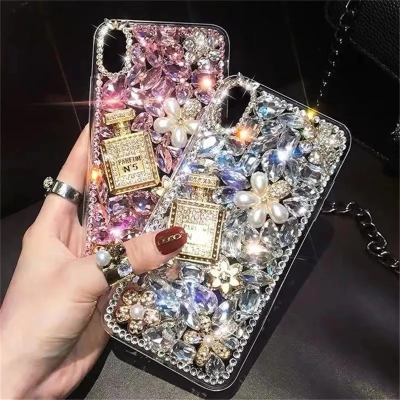 Luxury Bling Crystal Diamond Perfume Bottle Phone Case Pearl Flower Soft Shell For iphone 12 Mini 11 Pro Max Cover
Luxury Bling Crystal Diamond Perfume Bottle Phone Case Pearl Flower Soft Shell For iphone 12 Mini 11 Pro Max Cover