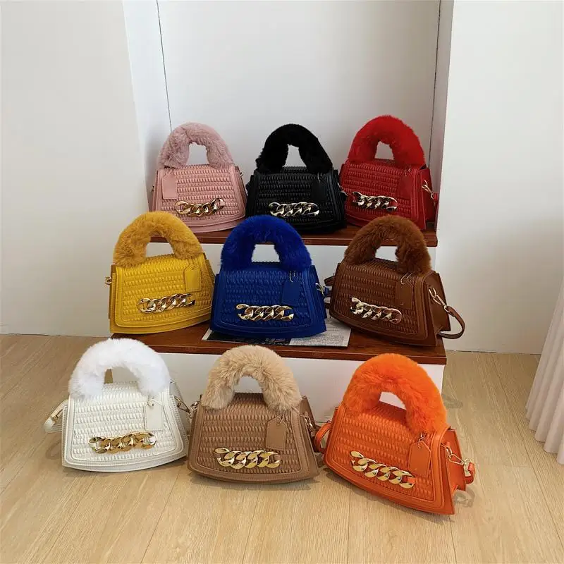 2021 new arrival fall fur purses bags women handbags faux fur handle shoulder cross body hand bag for ladies purse, Accept custom made
2021 new arrival fall fur purses bags women handbags faux fur handle shoulder cross body hand bag for ladies purse, Accept custom made