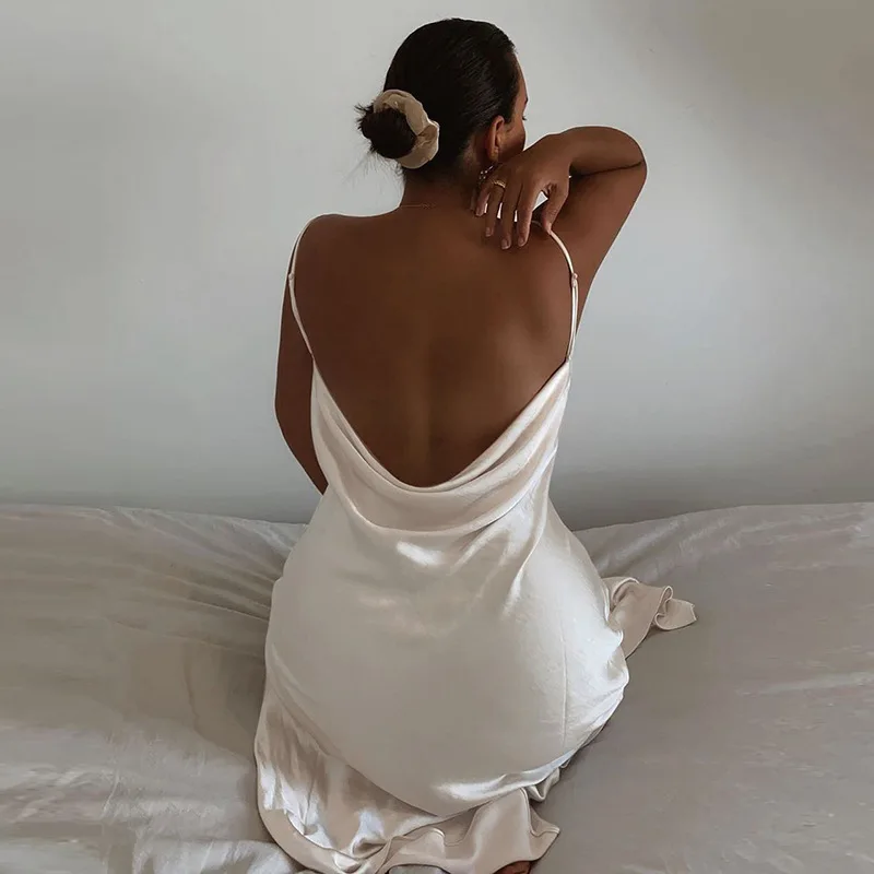 Sexy Spaghetti Strap Backless Summer Dress Women Satin Lace Up Trumpet Long Dress Elegant Bodycon silk Dresses 2021
Sexy Spaghetti Strap Backless Summer Dress Women Satin Lace Up Trumpet Long Dress Elegant Bodycon silk Dresses 2021