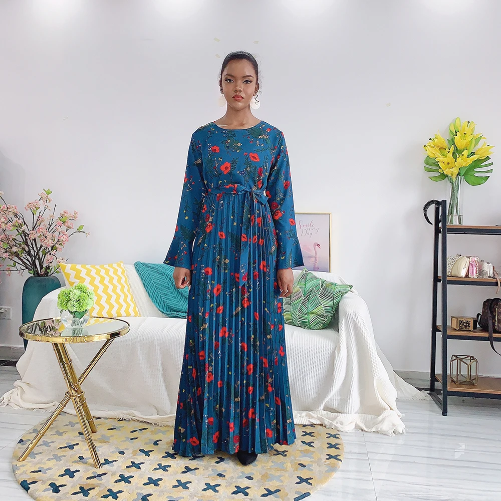 Newest Muslim Middle East Woman Cardigan Hot Sale Pleated Long Maxi Dress Abaya Dubai Style, According to the picture
Newest Muslim Middle East Woman Cardigan Hot Sale Pleated Long Maxi Dress Abaya Dubai Style, According to the picture
