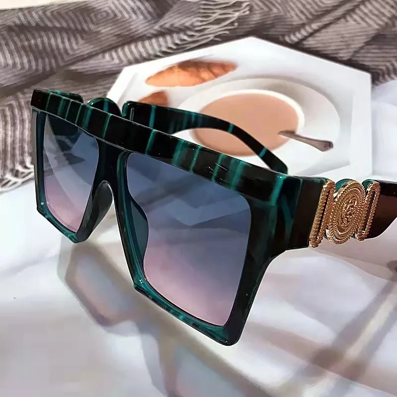 Vintage Overszied One Piece Square Sunglasses For Women New Fashion Brand Chic Flower Sun Glasses Men Hip Hop Gradient Shades, Multi-colored
Vintage Overszied One Piece Square Sunglasses For Women New Fashion Brand Chic Flower Sun Glasses Men Hip Hop Gradient Shades, Multi-colored