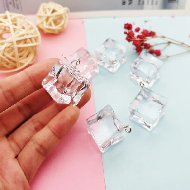 Transparent Summer Ice Cube Resin Charms 3D Geometric Ice Pendants For Fashion Jewelry Accessory Earring Keychain Floating
Transparent Summer Ice Cube Resin Charms 3D Geometric Ice Pendants For Fashion Jewelry Accessory Earring Keychain Floating