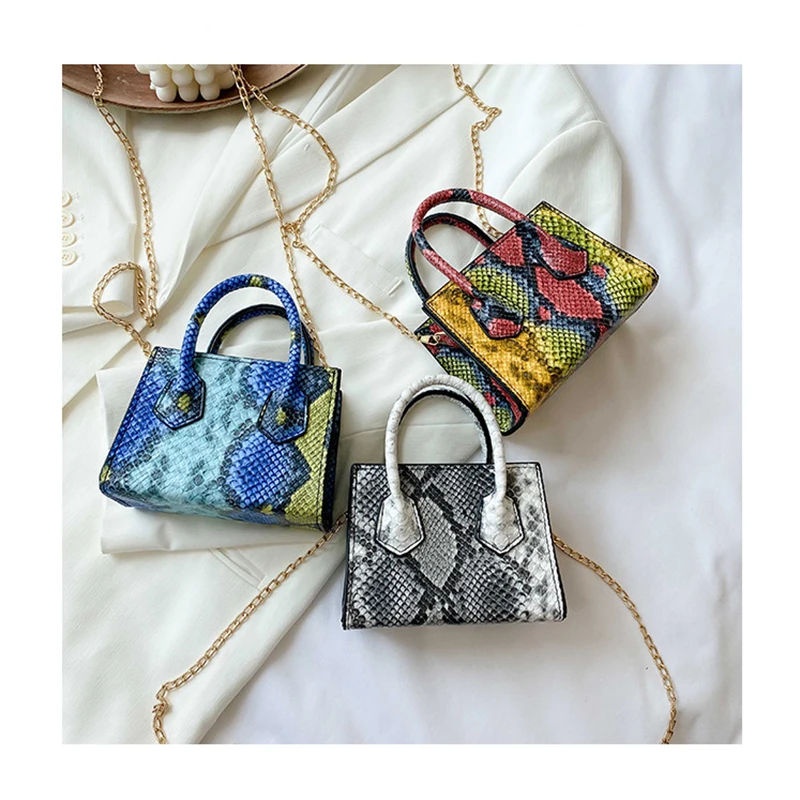 Female Snake Print Totes Luxury Mini Hand Bags Brand Purses Handbags 2021 Women Designer Small Chunky Shoulder Crossbody Bags
Female Snake Print Totes Luxury Mini Hand Bags Brand Purses Handbags 2021 Women Designer Small Chunky Shoulder Crossbody Bags