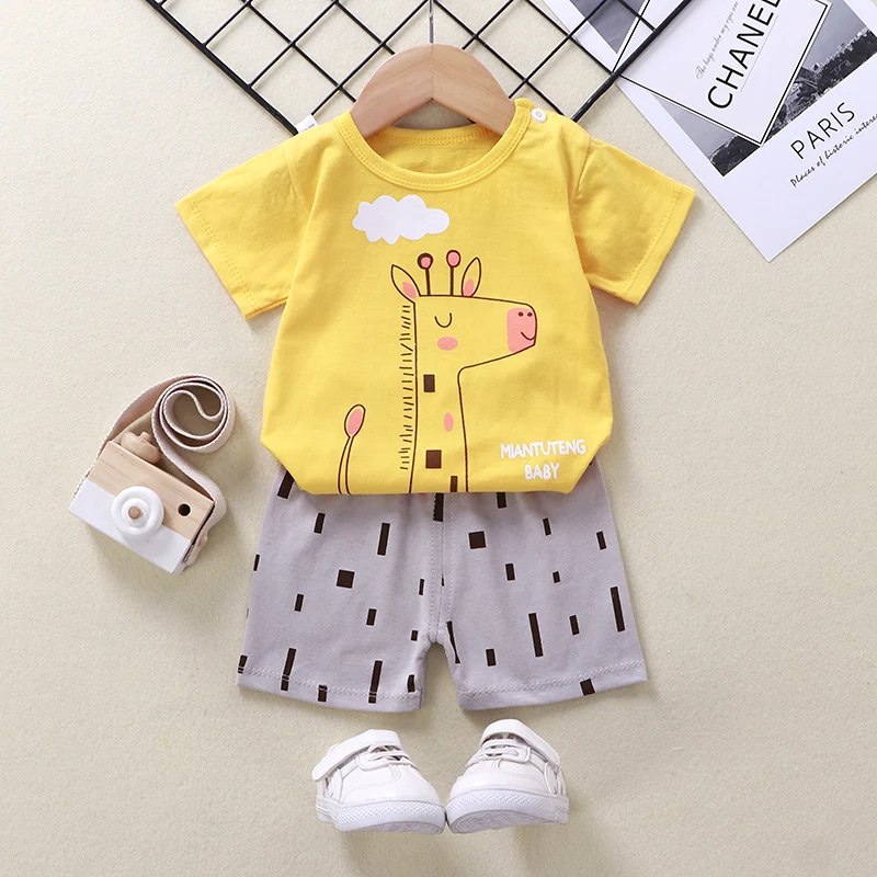 Children's clothing boys 2020 new summer two-piece baby suspenders suit infant striped short-sleeved summer clothes
Children's clothing boys 2020 new summer two-piece baby suspenders suit infant striped short-sleeved summer clothes