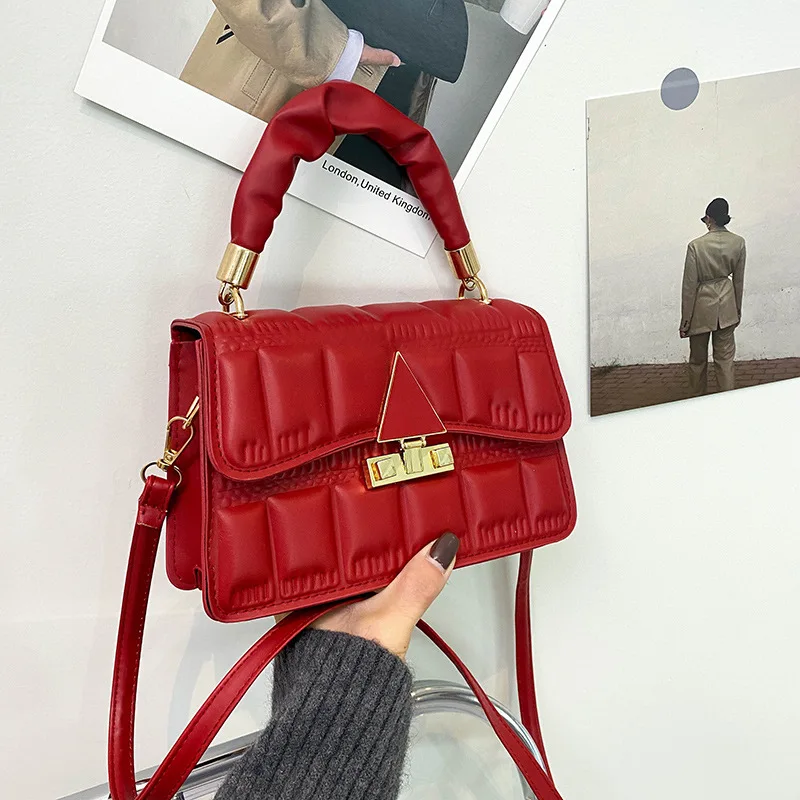 Classic Crossbody Shoulder Strap Small Flap Handbags PU Leather Ladies Hand Bags Fashion Woman Bags, Customizable
Classic Crossbody Shoulder Strap Small Flap Handbags PU Leather Ladies Hand Bags Fashion Woman Bags, Customizable