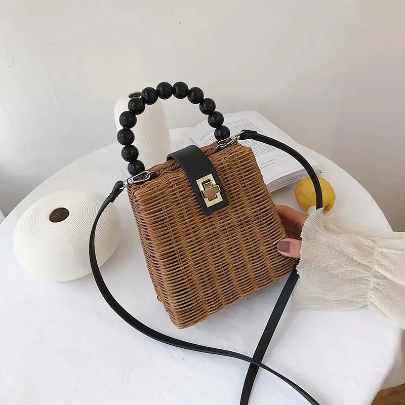 2020 High Quality Handmade Bohemian Straw Beaded Handbag Women Casual Woven Rattan Clutch Crossbody Bags
2020 High Quality Handmade Bohemian Straw Beaded Handbag Women Casual Woven Rattan Clutch Crossbody Bags
