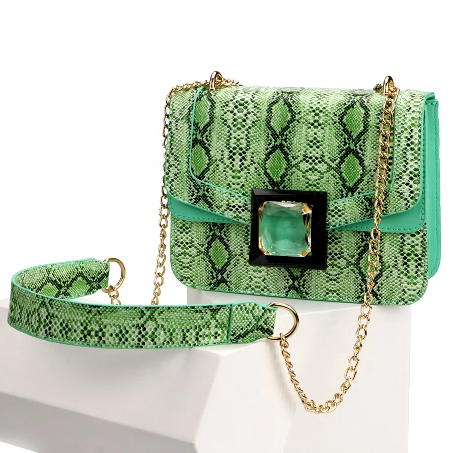 Factory wholesale Women Chain Shoulder Clutch Purse Colorful Rainbow Crystal Diamond Buckle Ladies Wedding Evening Bags
Factory wholesale Women Chain Shoulder Clutch Purse Colorful Rainbow Crystal Diamond Buckle Ladies Wedding Evening Bags