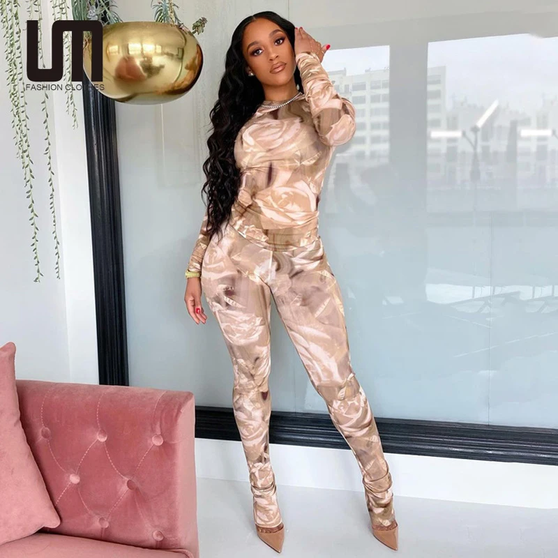 2021 New Fashion Women Printed Crew Neck Sheer Leggings 2 Piece High Waist Full Sleeve Shirt Casual Pant Set
2021 New Fashion Women Printed Crew Neck Sheer Leggings 2 Piece High Waist Full Sleeve Shirt Casual Pant Set