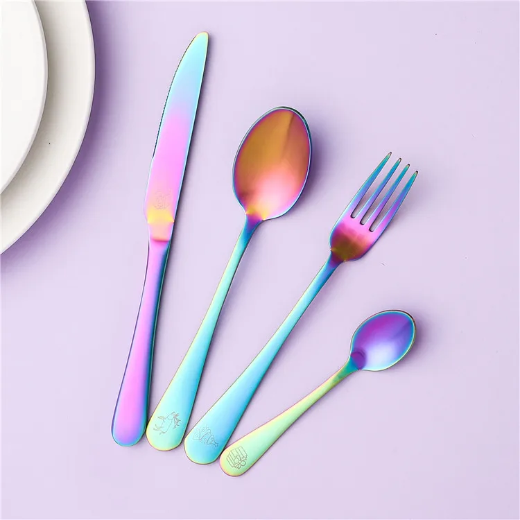 New elegance design christmas laser engraving pattern stainless steel color 24 pcs cutlery set for gift, Customized
New elegance design christmas laser engraving pattern stainless steel color 24 pcs cutlery set for gift, Customized