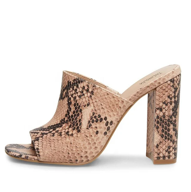 Large Size Ladies Fashion Snake Print PU Thick High Heel Fish Mouth Slippers OEM Processing Muller Sandals
Large Size Ladies Fashion Snake Print PU Thick High Heel Fish Mouth Slippers OEM Processing Muller Sandals