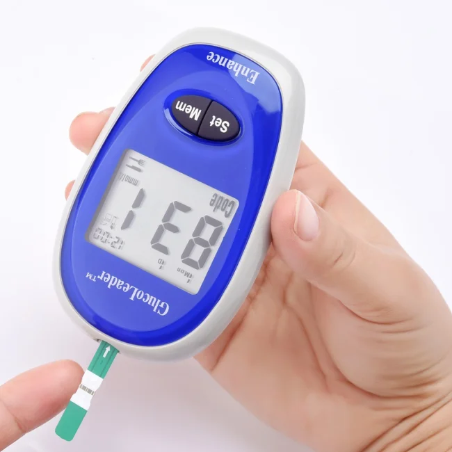 Nouvelle Arrivée De Haute Qualité lecteur de Glycémie/Moniteur Glucomètre Prix pour les Patients Diabétiques