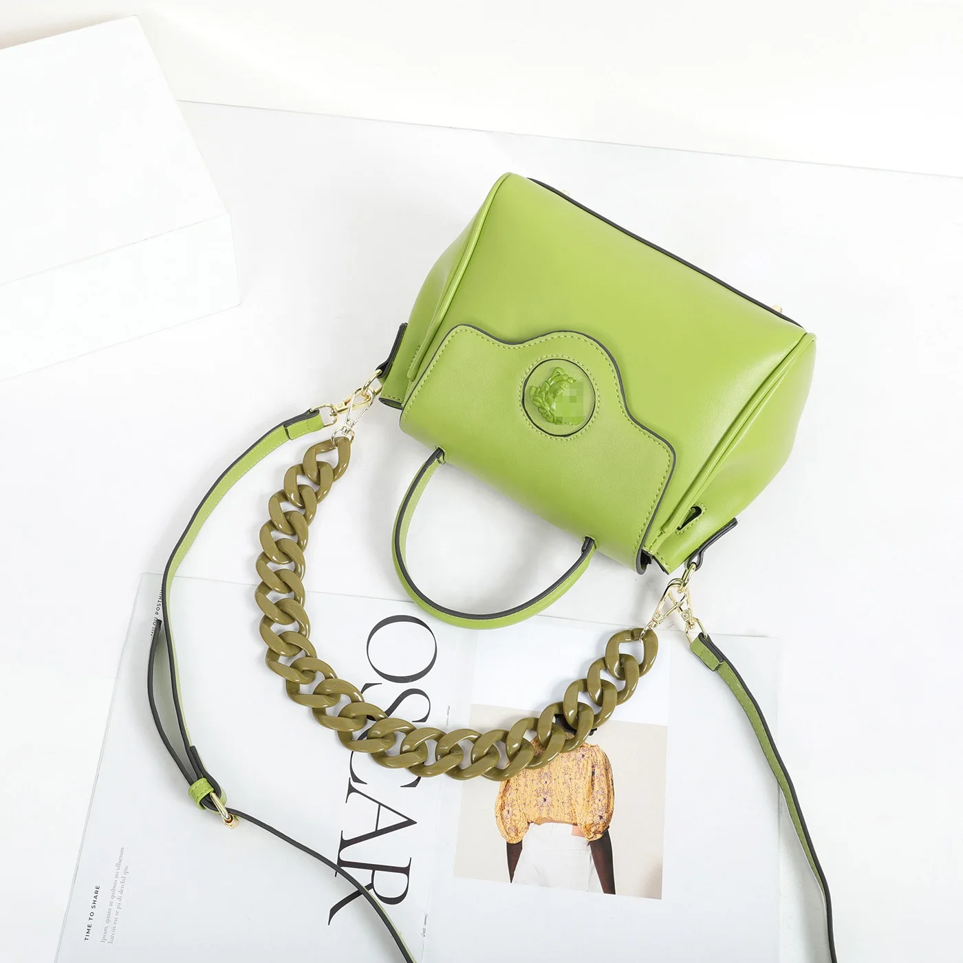 2022 new good quality ladies handbags women bags acrylic chain hand bags color hardware ladi bags versachibags for girls 23 cm
2022 new good quality ladies handbags women bags acrylic chain hand bags color hardware ladi bags versachibags for girls 23 cm