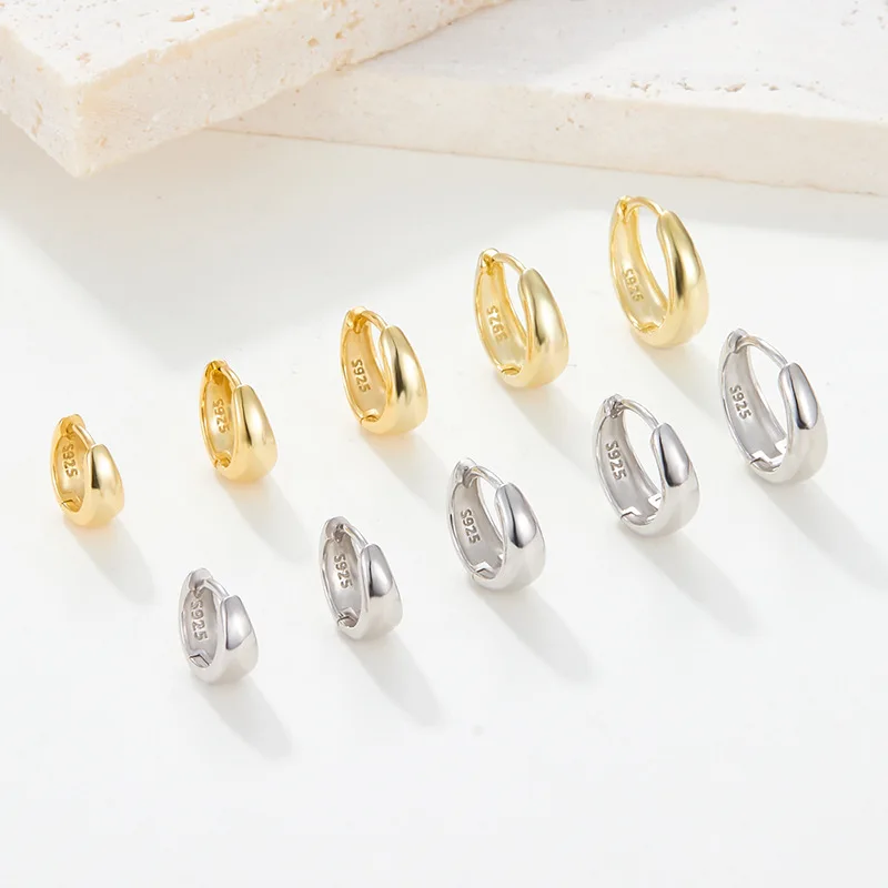 Carline wholesale 18k gold plated fashion simple plain hoops earrings 925 sterling silver minimalist jewelry for woman
Carline wholesale 18k gold plated fashion simple plain hoops earrings 925 sterling silver minimalist jewelry for woman